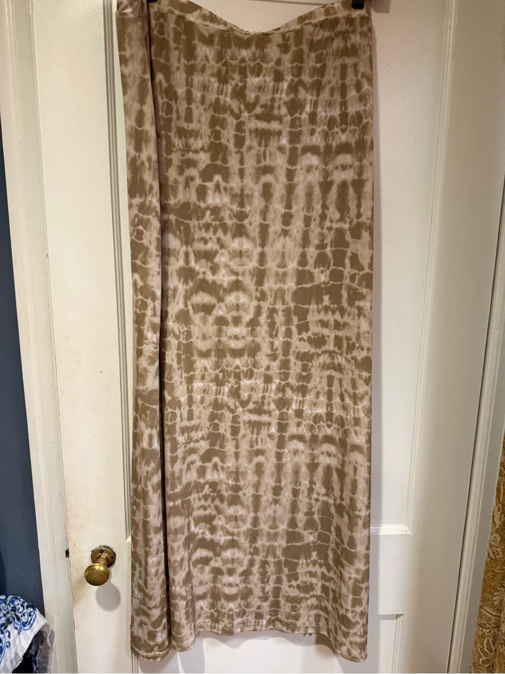 Michael kors tan and cream (lighter tan?) Print Maxi Skirt 3x